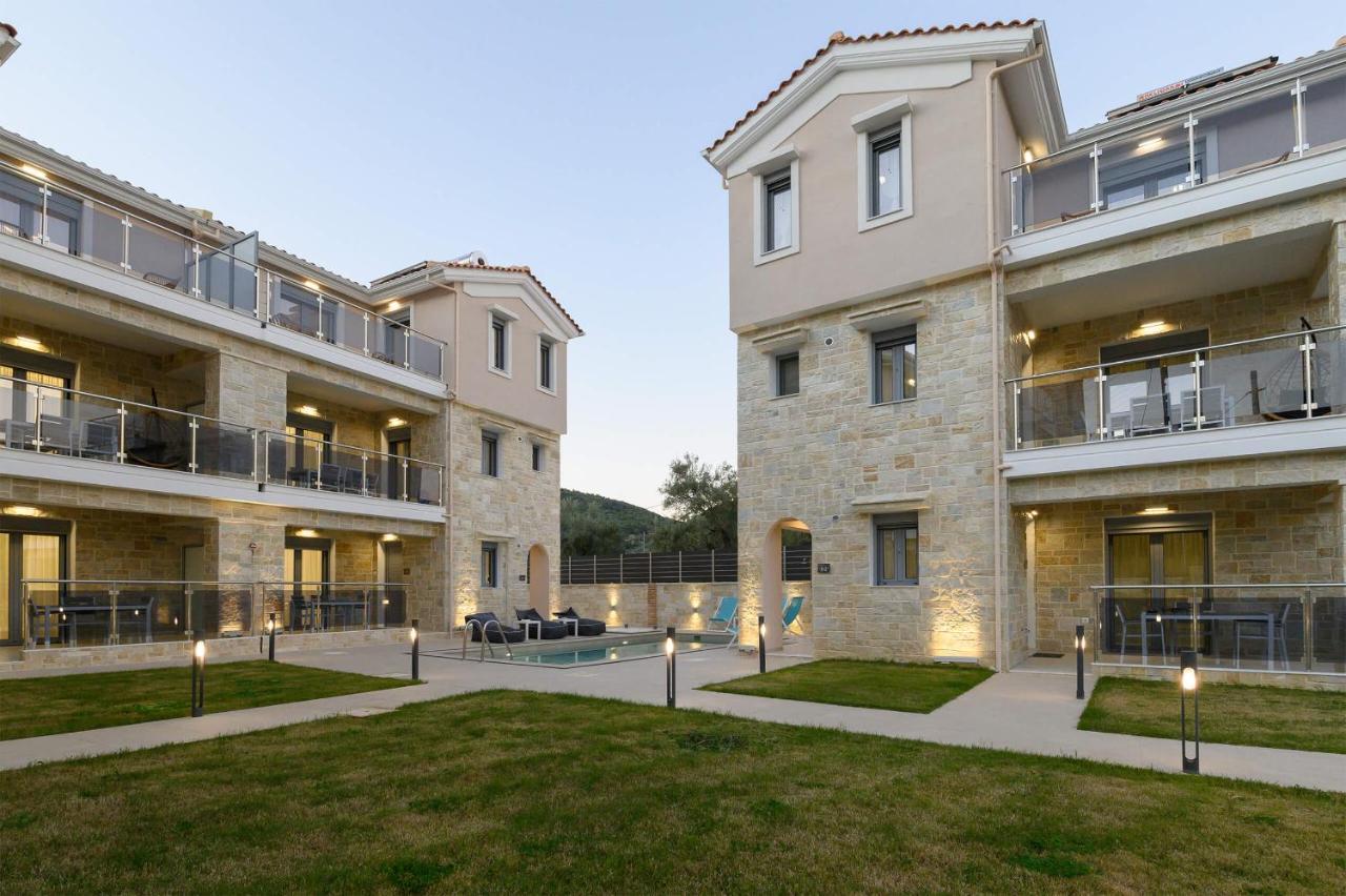 Momento Luxury Apartments Walking Distance From The Beach Nikiana Exterior photo