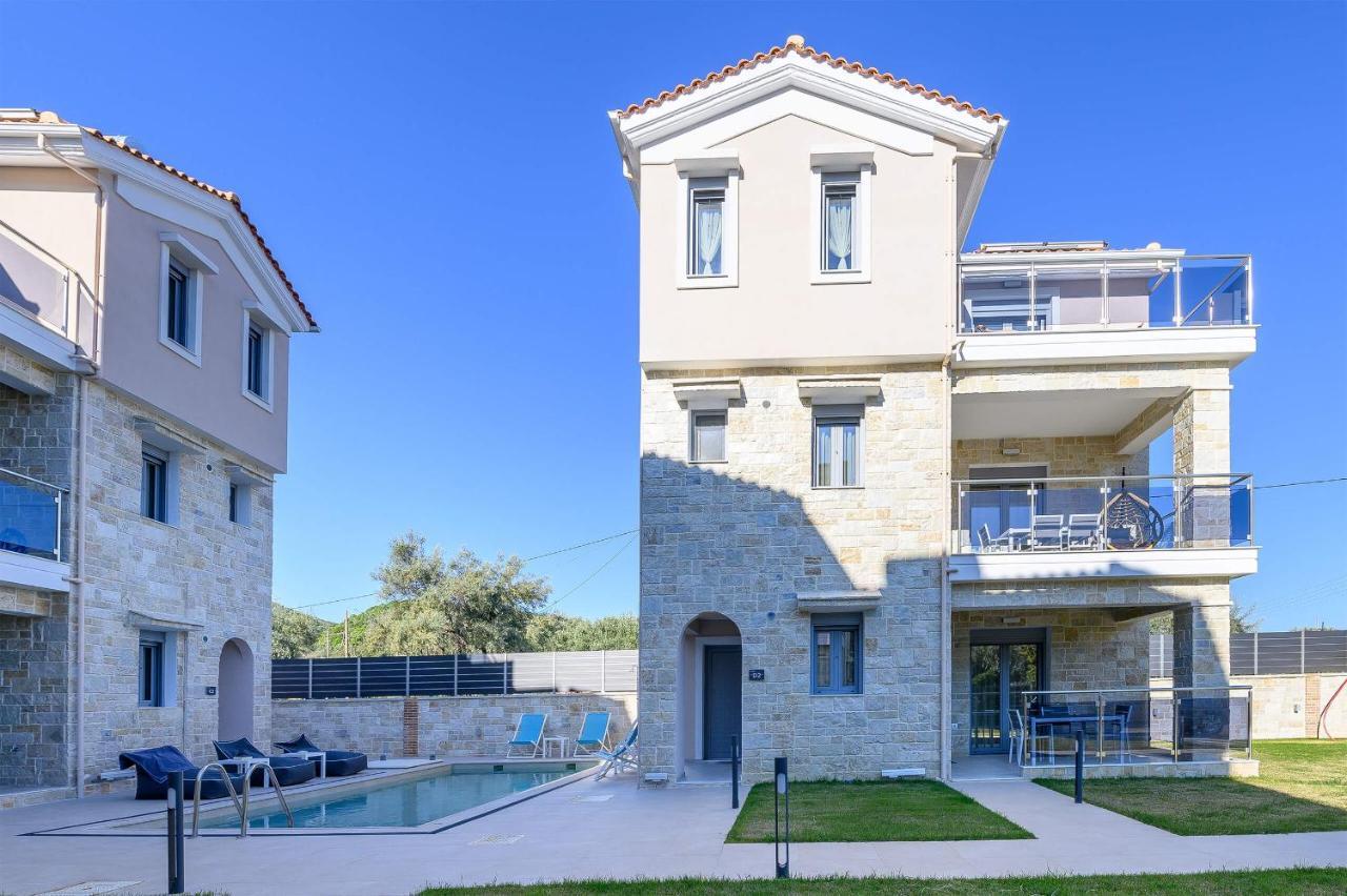 Momento Luxury Apartments Walking Distance From The Beach Nikiana Exterior photo