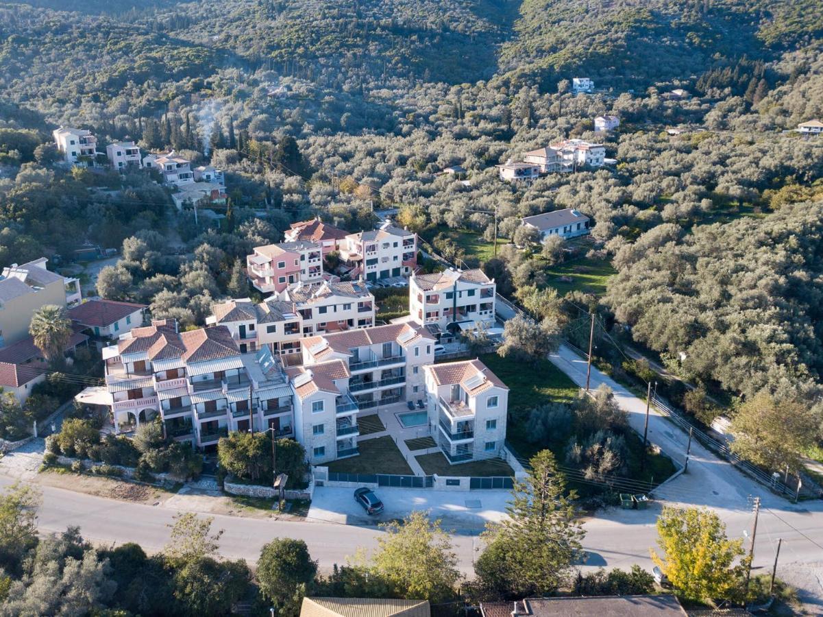 Momento Luxury Apartments Walking Distance From The Beach Nikiana Exterior photo