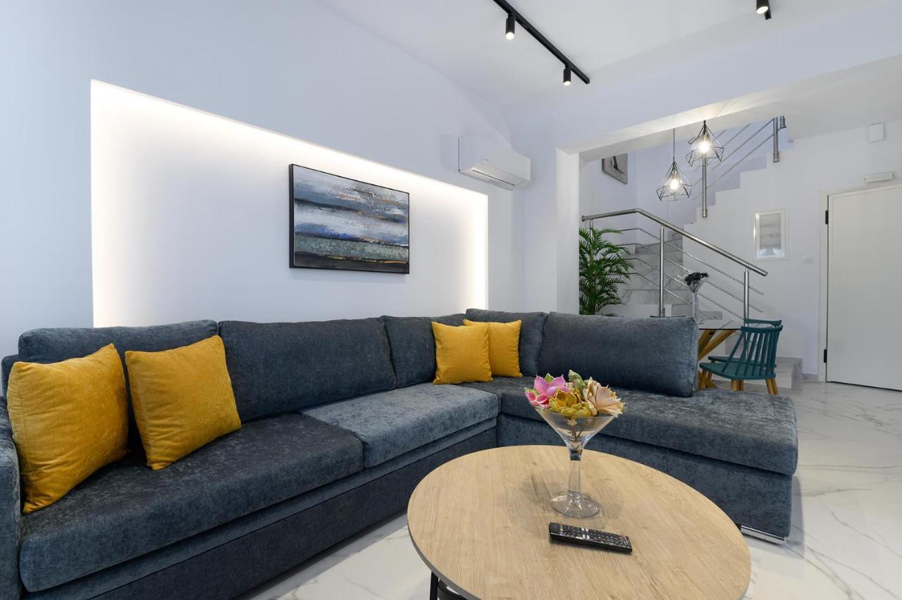 Momento Luxury Apartments Walking Distance From The Beach Nikiana Exterior photo