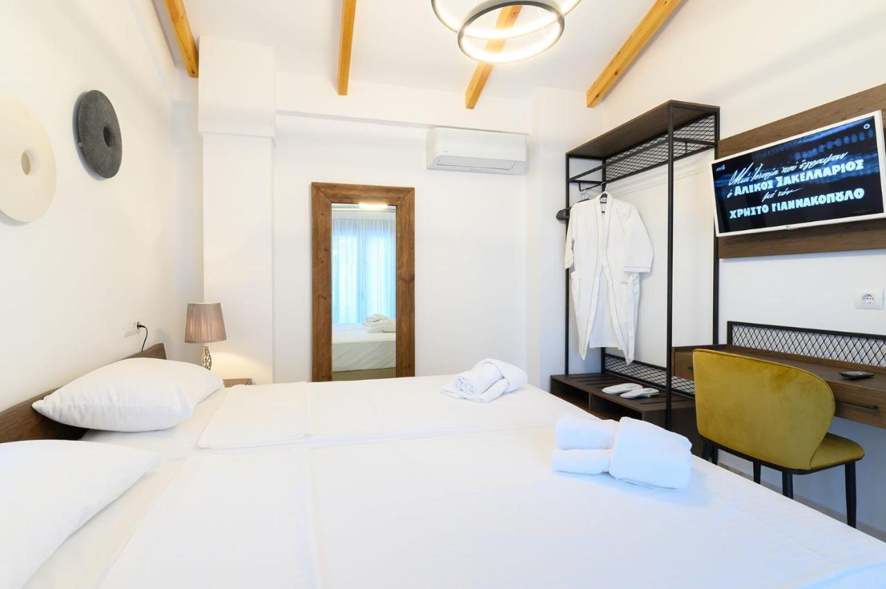 Momento Luxury Apartments Walking Distance From The Beach Nikiana Exterior photo