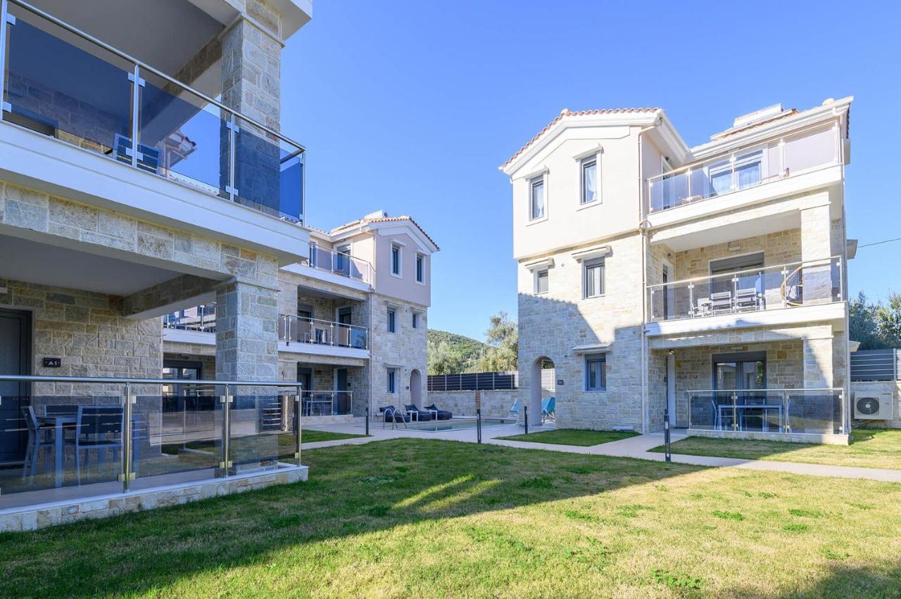 Momento Luxury Apartments Walking Distance From The Beach Nikiana Exterior photo
