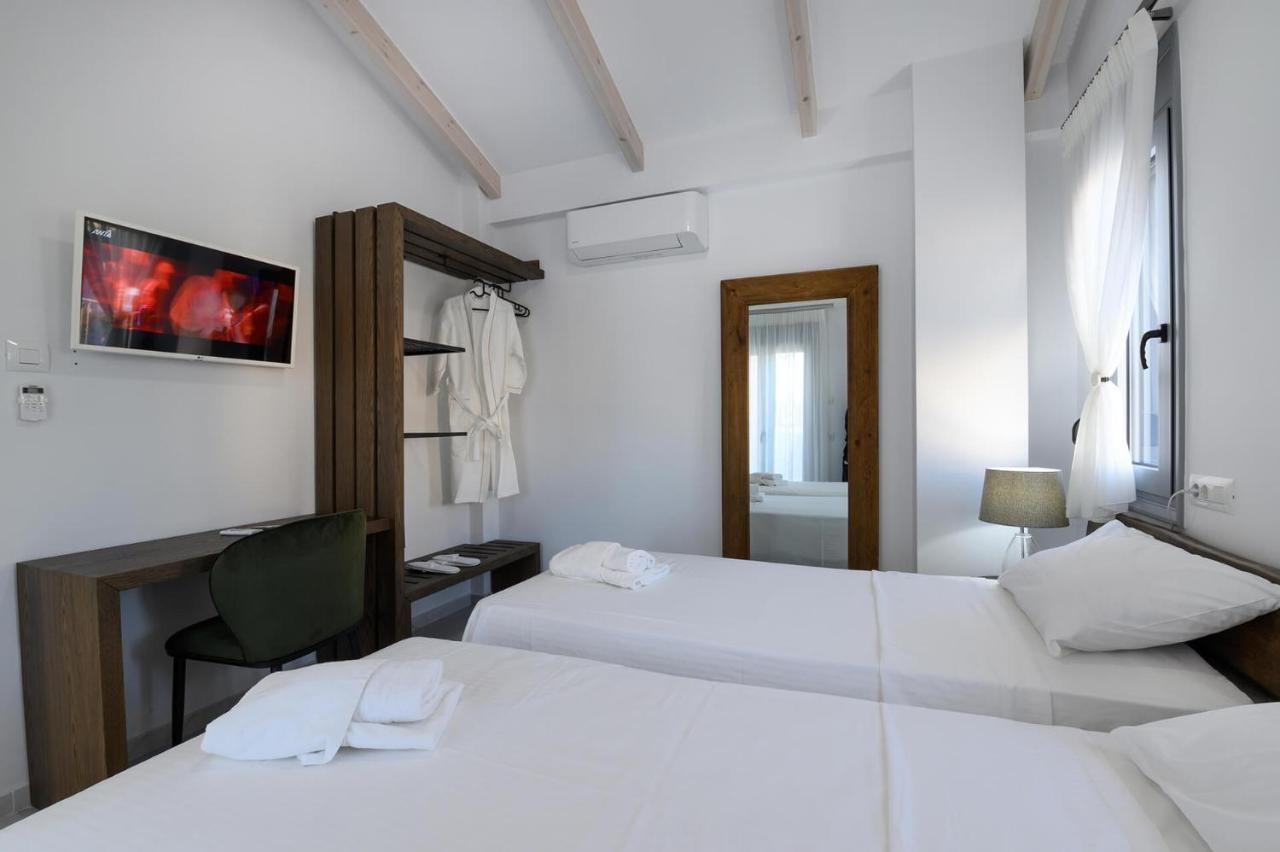Momento Luxury Apartments Walking Distance From The Beach Nikiana Exterior photo