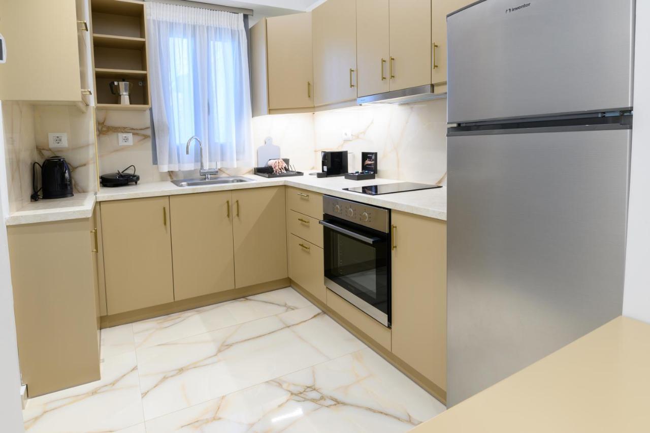 Momento Luxury Apartments Walking Distance From The Beach Nikiana Exterior photo