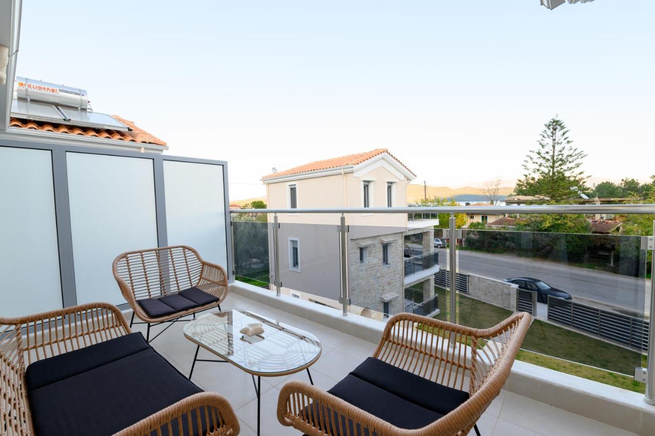 Momento Luxury Apartments Walking Distance From The Beach Nikiana Exterior photo