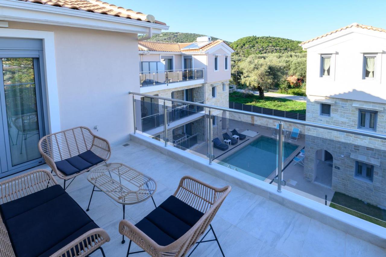 Momento Luxury Apartments Walking Distance From The Beach Nikiana Exterior photo