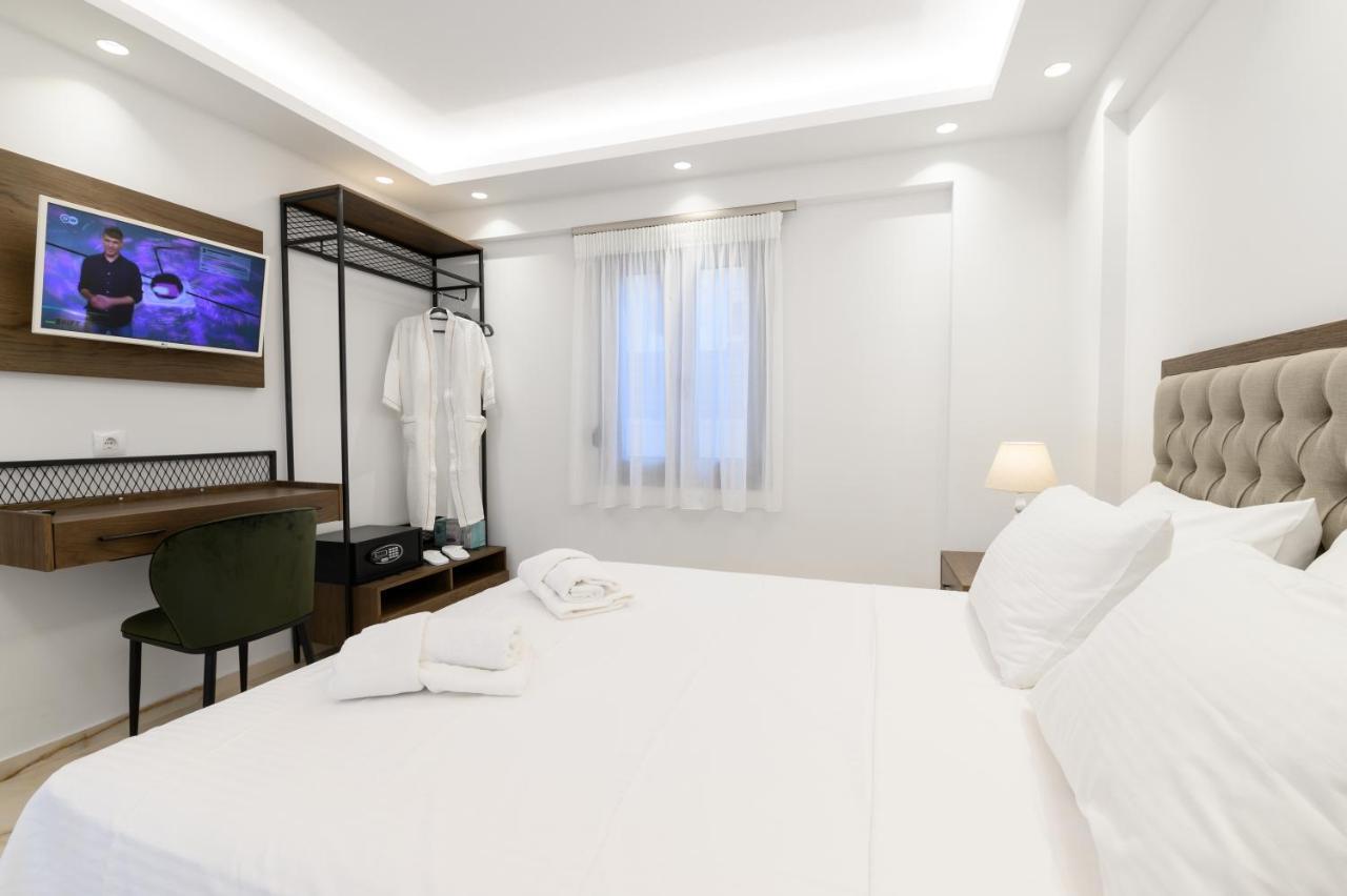 Momento Luxury Apartments Walking Distance From The Beach Nikiana Exterior photo